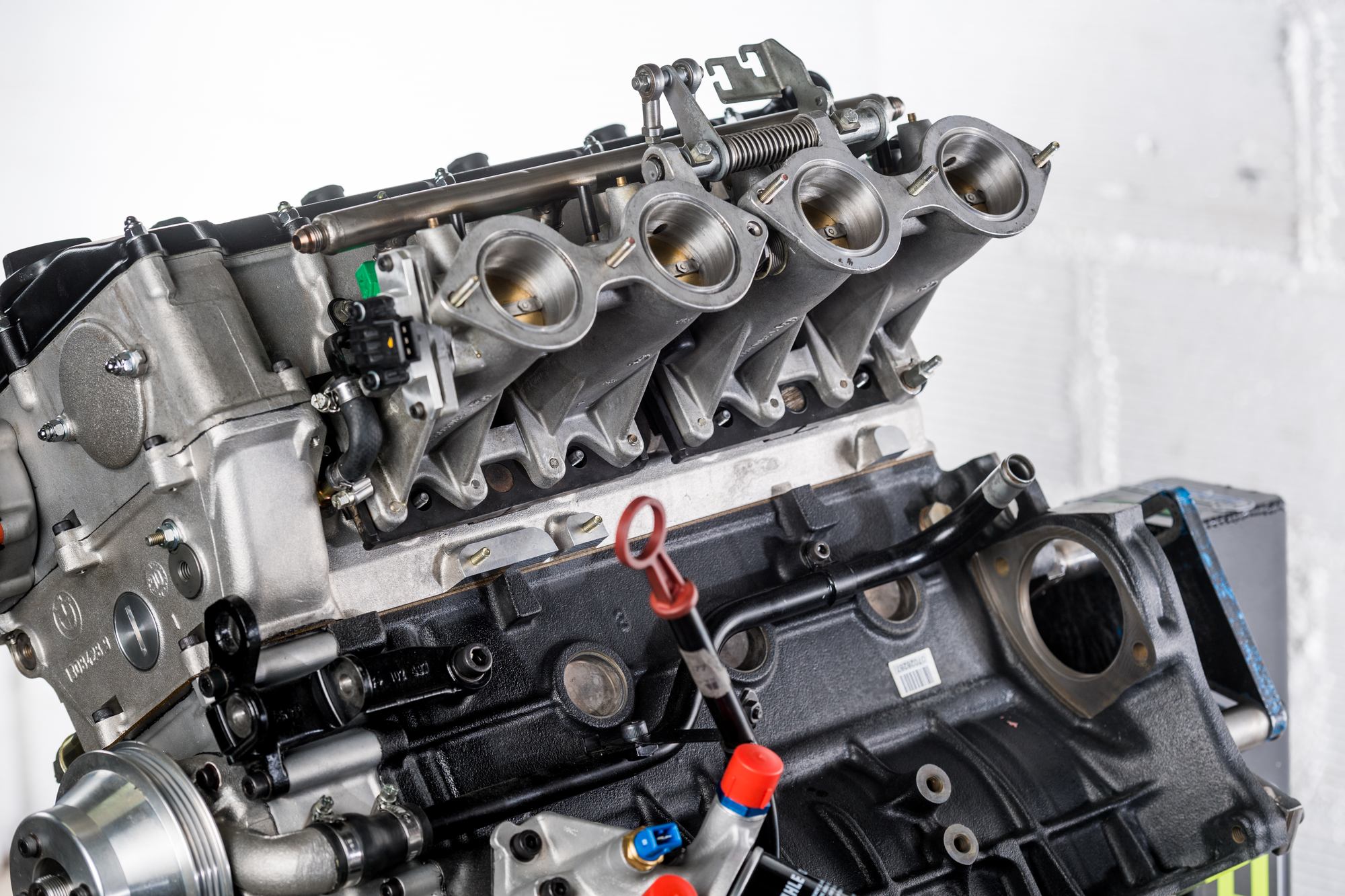 engine-BMW-S14-LORRTEC-throttle-injection